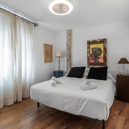 Design In Center Of With Ac Alicante
