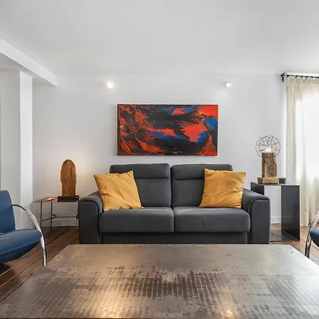 Design In Center Of With Ac Apartment *